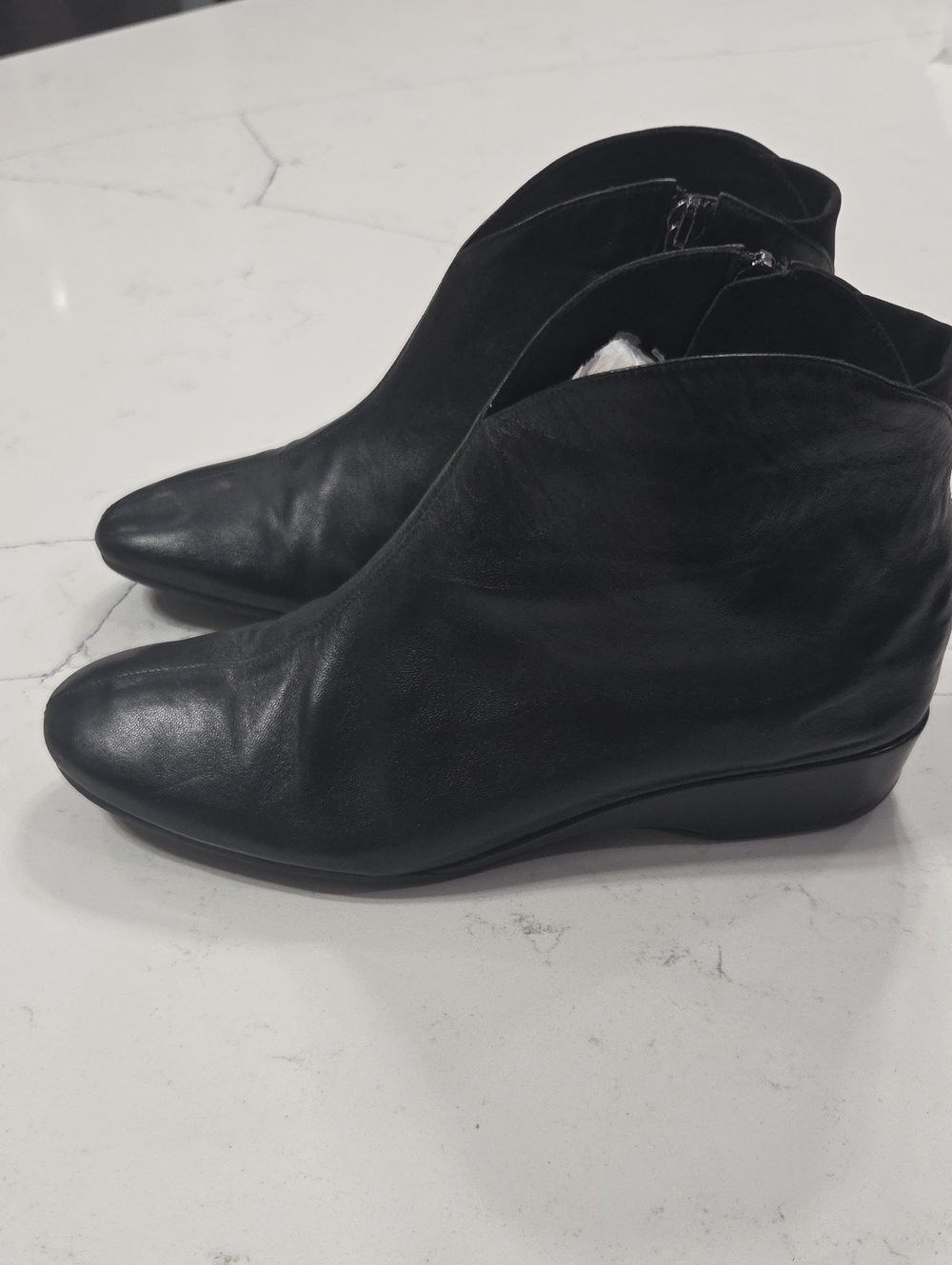 Thierry Rabotin Black Leather Ankle Booties with Low Wedge Heel Sz7.5